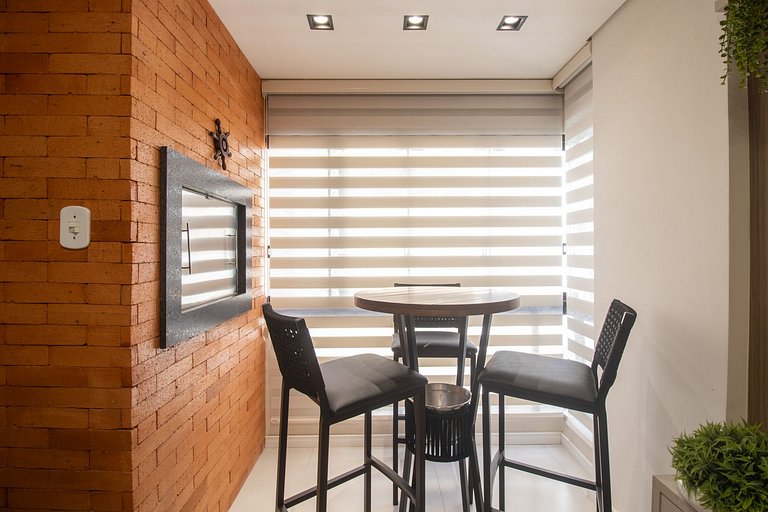 SLE72 - 2 Dorm, Climatizado, Smart TV, Barra Sul