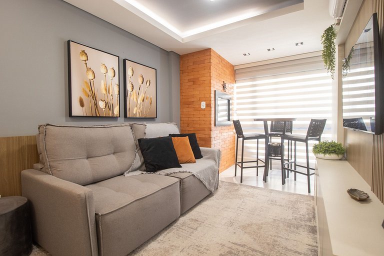 SLE72 - 2 Dorm, Climatizado, Smart TV, Barra Sul