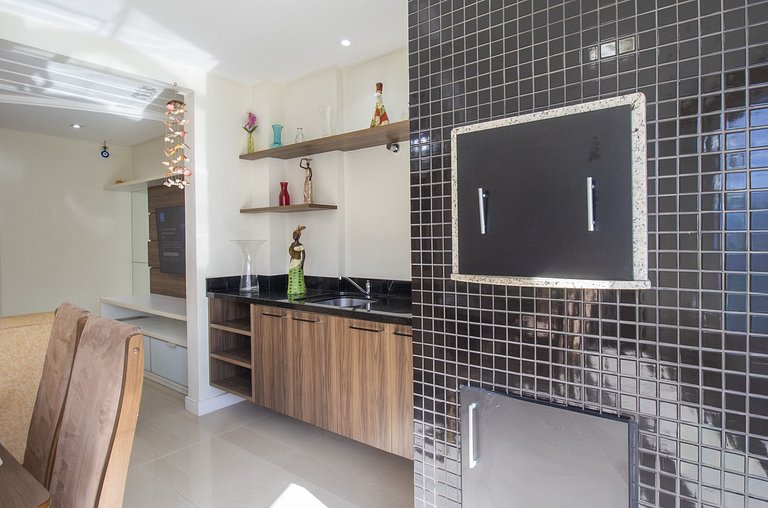 PLM41 - 3 Dorm, Churrasq, Amplo, 2 Garagens