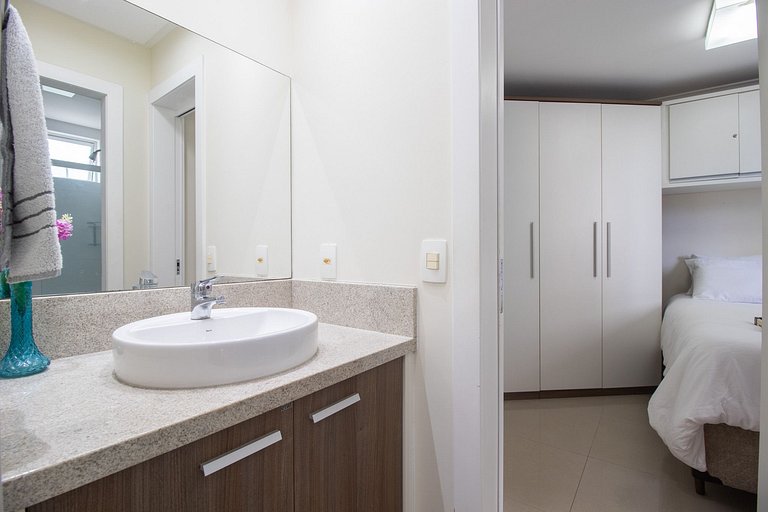 PLM41 - 3 Dorm, Churrasq, Amplo, 2 Garagens