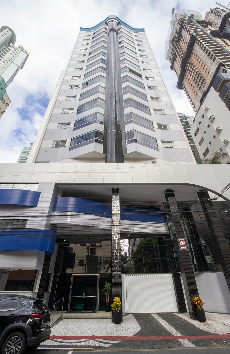 PLM41 - 3 Dorm, Churrasq, Amplo, 2 Garagens