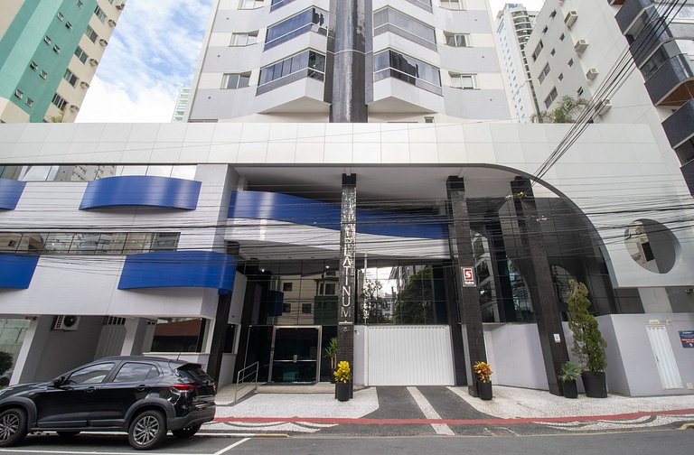 PLM41 - 3 Dorm, Churrasq, Amplo, 2 Garagens