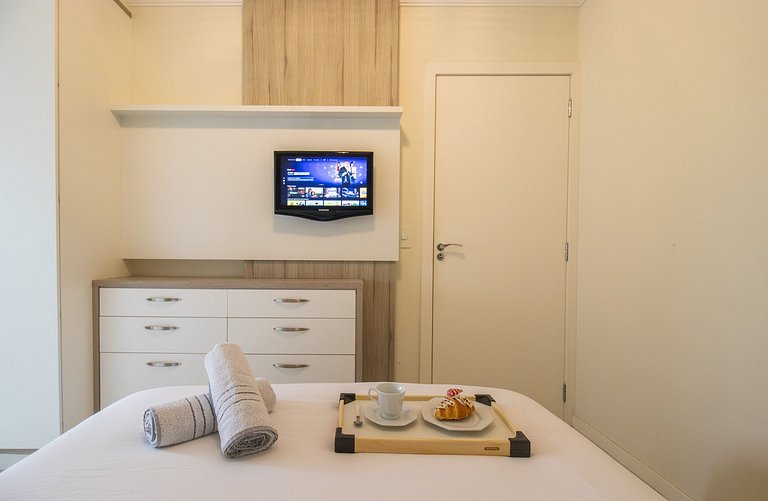 LAC22 - 3 Dorm, Churrasqueira, Prox Roda Gigante