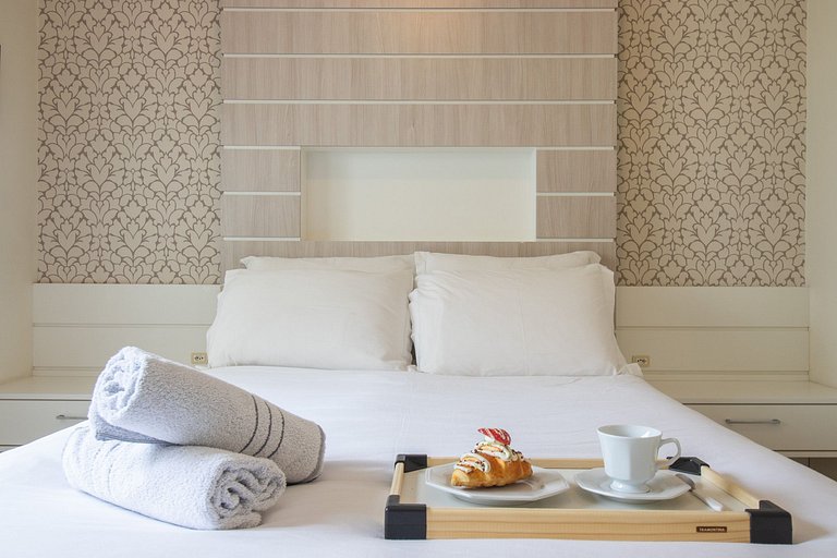 LAC22 - 3 Dorm, Churrasqueira, Prox Roda Gigante