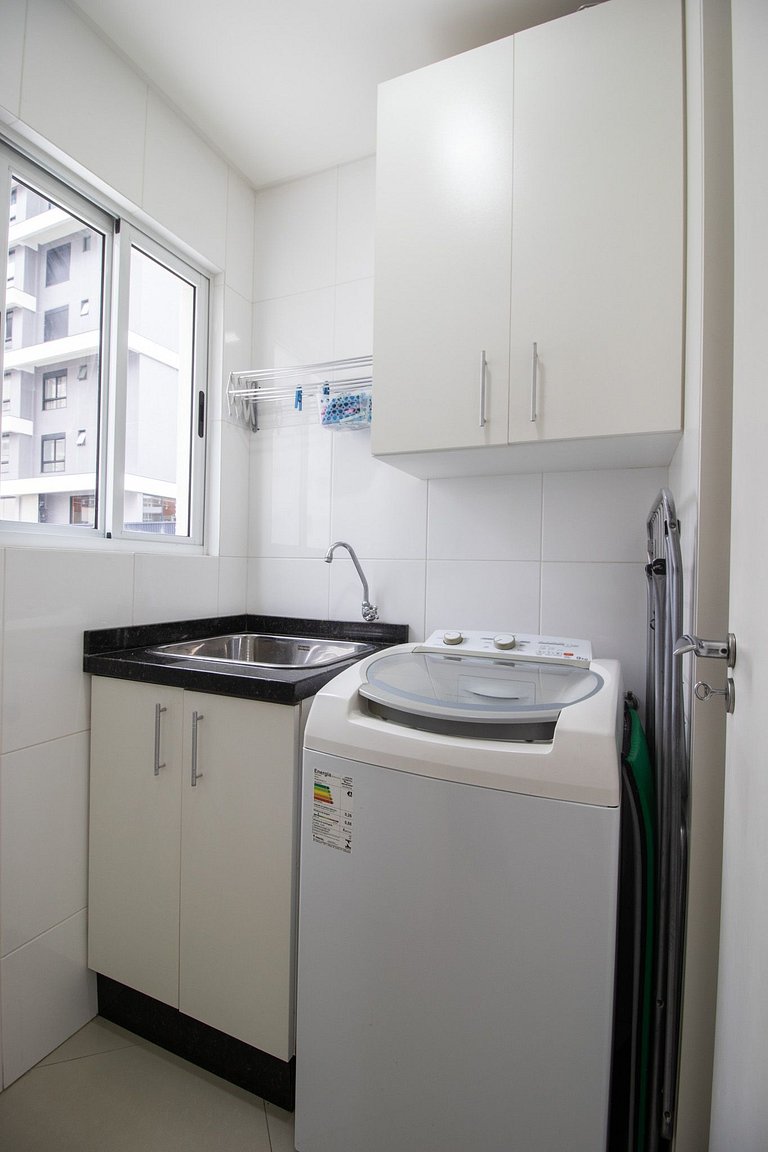 LAC22 - 3 Dorm, Churrasqueira, Prox Roda Gigante