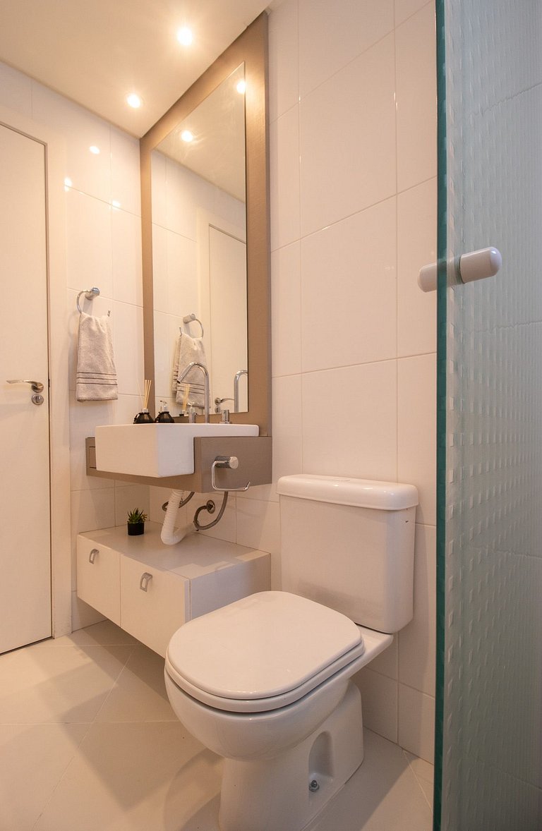 LAC22 - 3 Dorm, Churrasqueira, Prox Roda Gigante