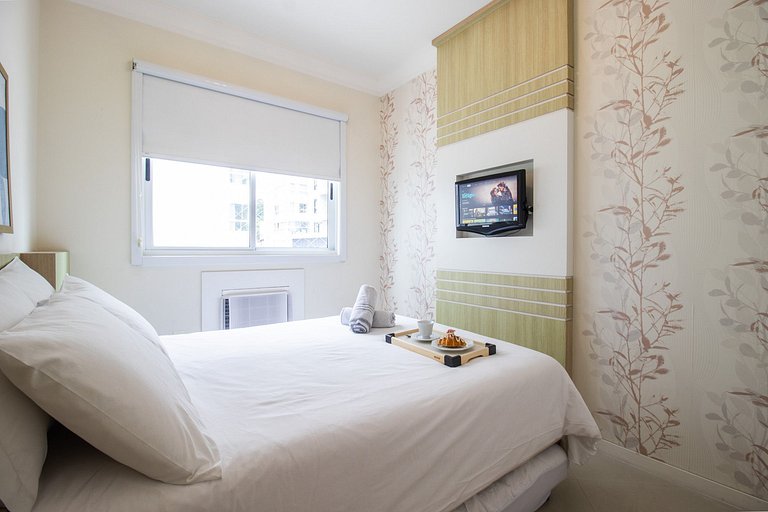 LAC22 - 3 Dorm, Churrasqueira, Prox Roda Gigante