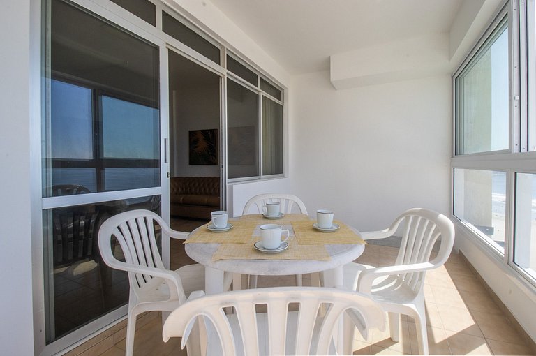 MPC112 - Frente Mar, 3 Suítes, 2 Garagens, Wi-Fi