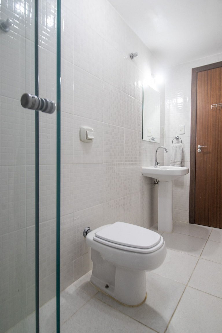 CRM38 - 2Dorm, Climatizado, Centro, Garagem, Wi-fi