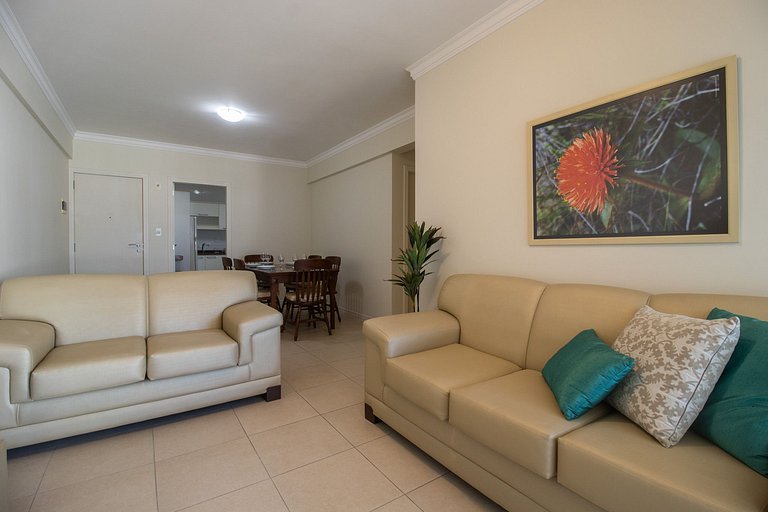 BRA111 - 2 Dorm, Av. Central, Churrasq, Garagem