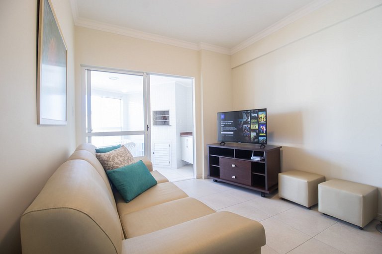 BRA111 - 2 Dorm, Av. Central, Churrasq, Garagem