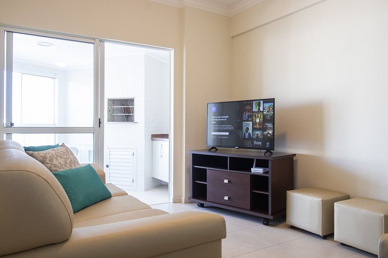 BRA111 - 2 Dorm, Av. Central, Churrasq, Garagem